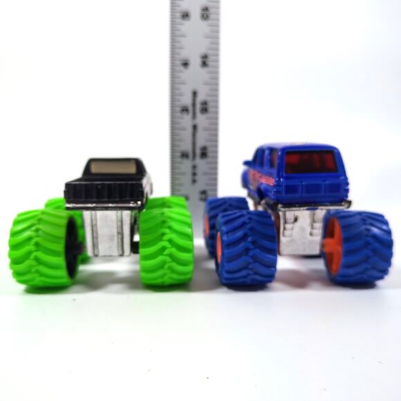 VTG Road Champs Monster Truck Lot Night Runner & Black Chevy Body w Green Tires - Picture 3 of 6